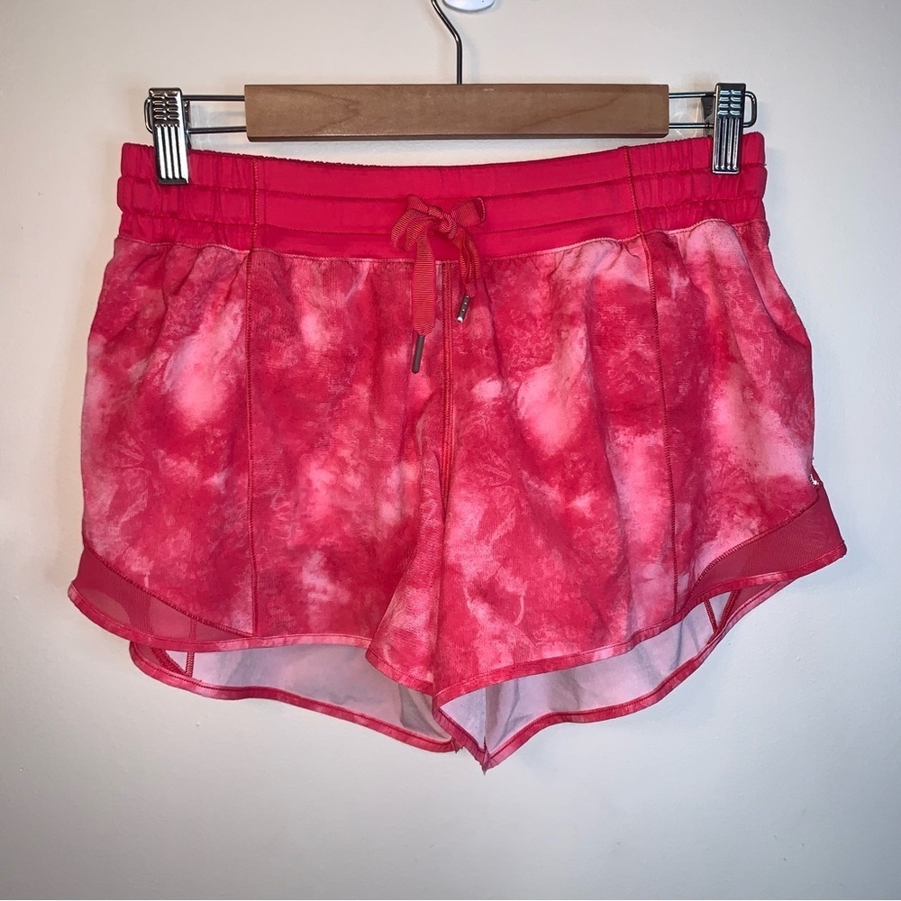 Lululemon Hotty Hot Short Tidal Trip Boom Juice 8